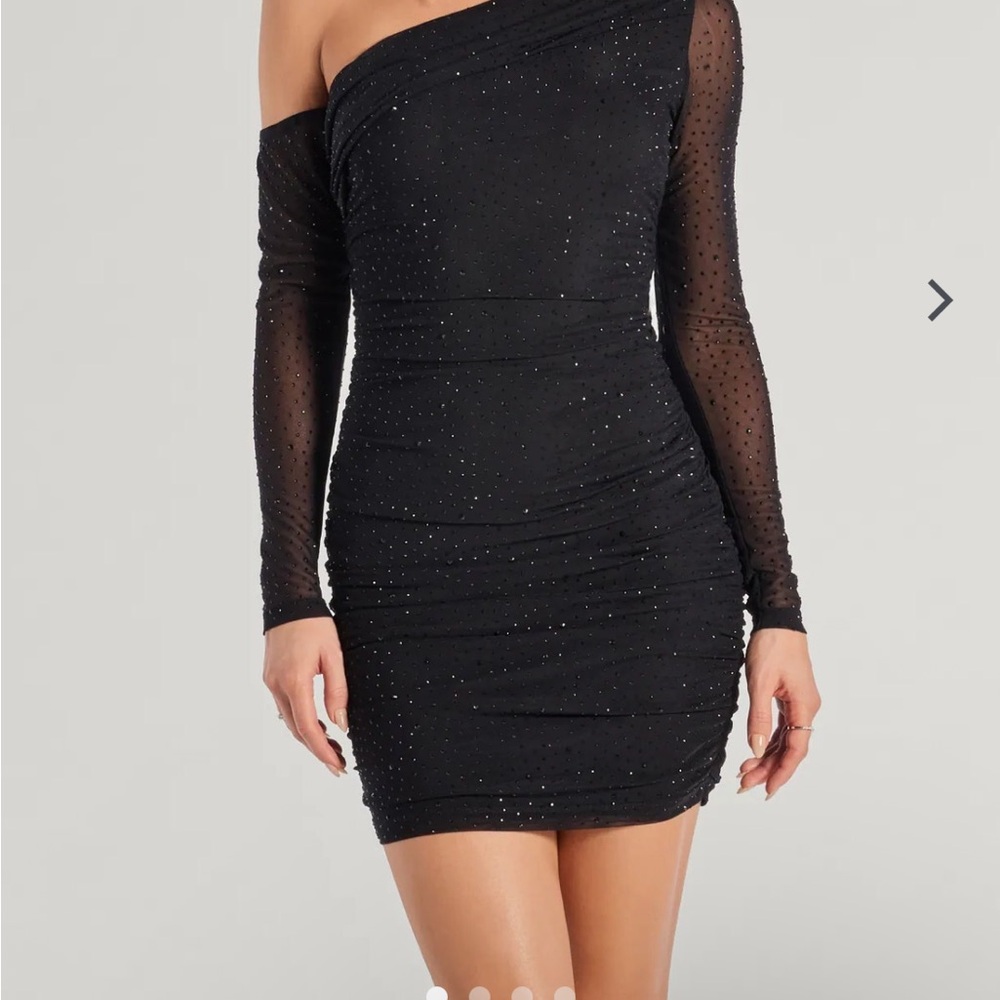 Windsor Elegant Black One-Shoulder Dress